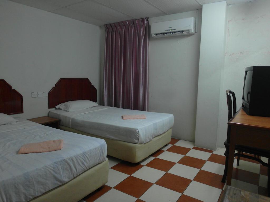 Silverwood Inn Miri Room photo